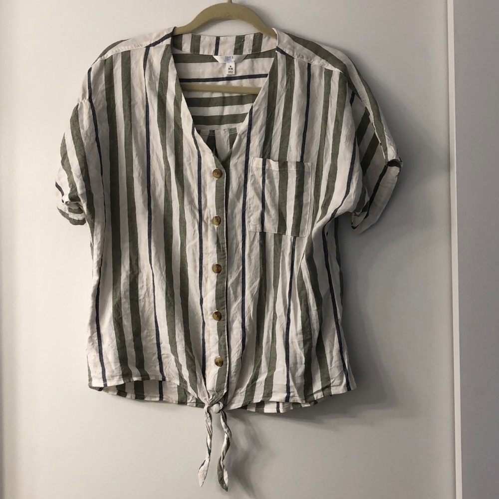Time and Tru Linen Top
